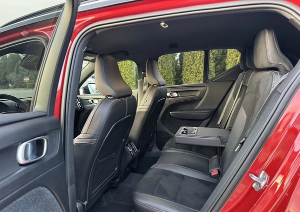 Volvo XC 40 cena 149900 przebieg: 68000, rok produkcji 2021 z Górowo Iławeckie małe 352